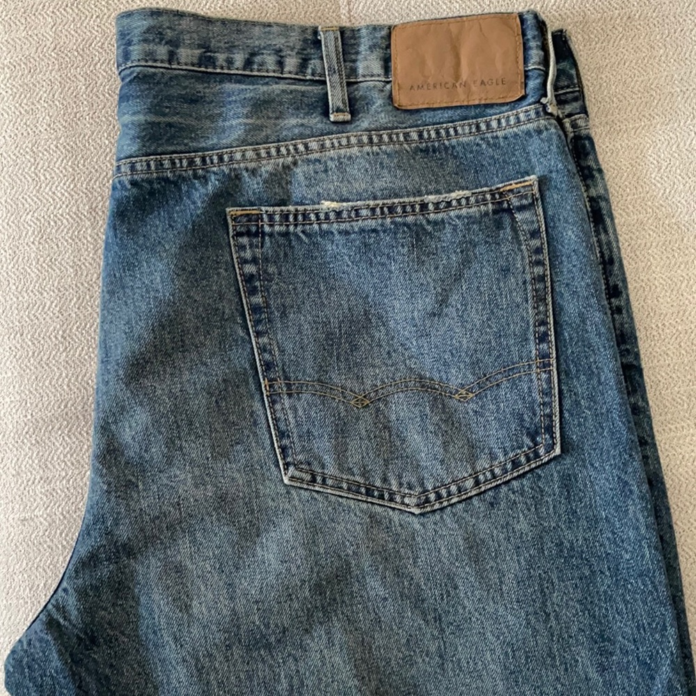 American eagle relaxed men’s jeans  size 40x30